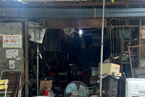 Kho hàng, xưởng sản xuất nằm trong khu dân cư: Nhiều nguy cơ rình rập