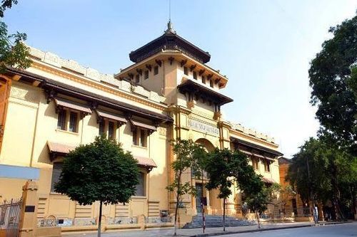 Lần đầu tiên công trình trăm tuổi Đại học Tổng hợp biến thành tổ hợp sáng tạo độc đáo