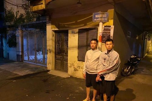 Sử dụng app ngân hàng giả để cướp giật tài sản