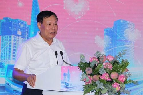 Thứ trưởng Bộ Y tế: Tế bào gốc mở ra cơ hội mới cho nghiên cứu điều trị nhiều bệnh lý