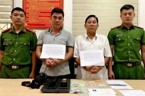 Bắt hai đối tượng giả danh nhà báo, cưỡng đoạt tài sản của doanh nghiệp