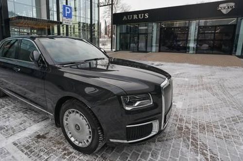 Tổng thống Kazakhstan chọn xe Aurus của Nga thay Mercedes