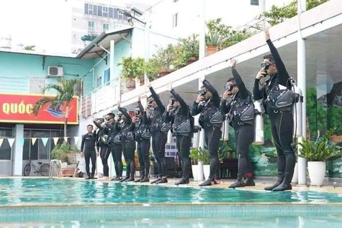 TPHCM thành lập 2 Tổ Cảnh sát tinh nhuệ trên cạn và dưới nước