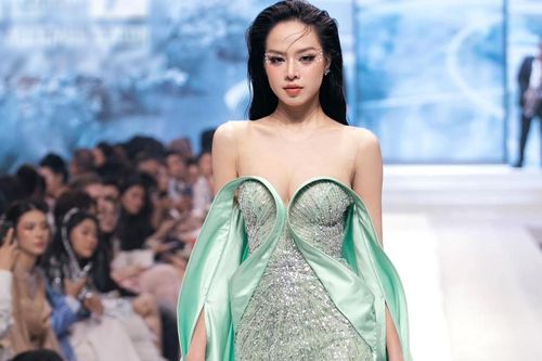 Thanh Thủy sang Nhật Bản thi Hoa hậu Quốc tế