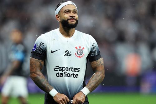 Depay trở thành cứu tinh ở Brazil