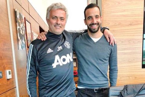 Manchester United có HLV mới