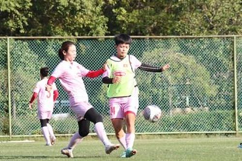 HLV Mai Đức Chung: Đội tuyển nữ Việt Nam duy trì cường độ tập luyện cao