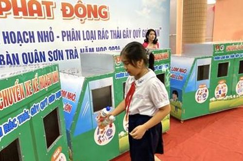 Đà Nẵng: Nhân rộng mô hình 'Chuyến xe kế hoạch nhỏ - Phân loại rác thải, gây quỹ giúp bạn'