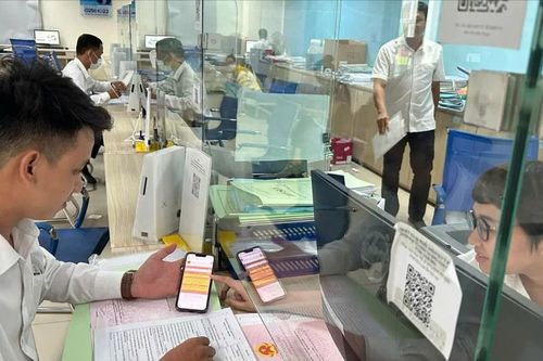 Phản hồi loạt bài 'Lãng phí - Giặc nội xâm': Xóa bỏ thủ tục hành chính rườm rà