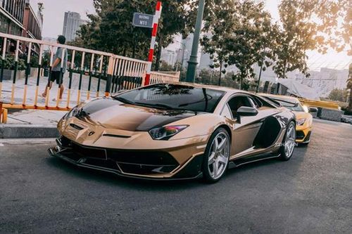 Ngắm Lamborghini Aventador SVJ tiền tỷ 'cực độc' của đại gia Việt