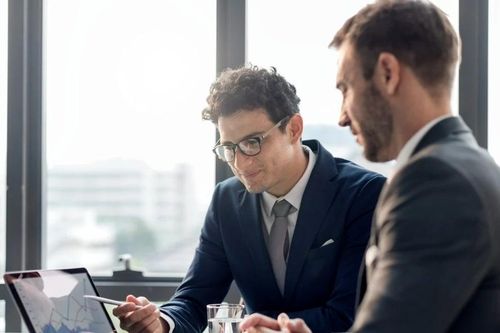 Dịch vụ tư vấn du học: Sân chơi thiếu công bằng