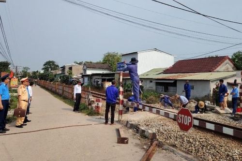 Xóa lối đi tự mở qua đường sắt trên địa bàn tỉnh Thừa Thiên Huế