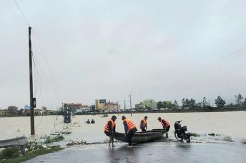 Quảng Bình: Trên 28.300 hộ dân bị ngập sâu trong nước