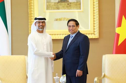 Thủ tướng Phạm Minh Chính tiếp lãnh đạo 2 Quỹ đầu tư hàng đầu UAE
