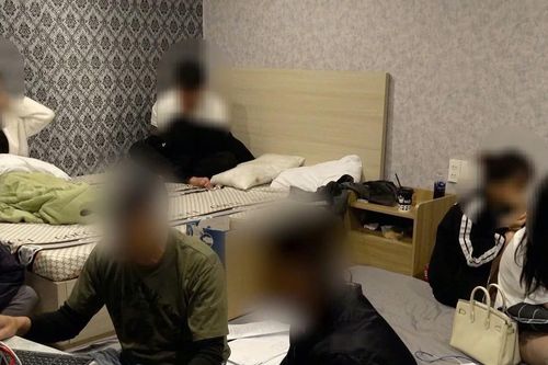 Cảnh sát đột kích bắt quả tang 20 người sử dụng ma túy ở Đà Lạt