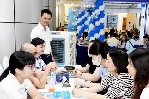 Khi người trẻ bị trí tuệ nhân tạo 'tranh việc'