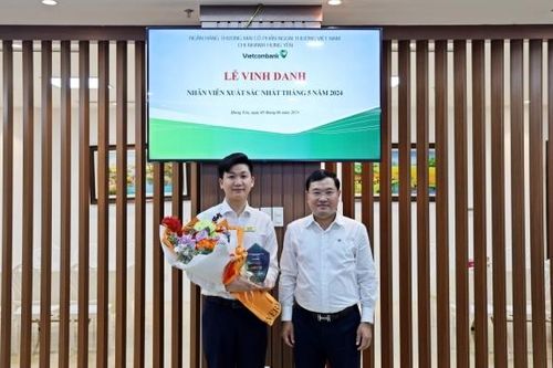 Đẩy mạnh việc học tập và làm theo tư tưởng, đạo đức, phong cách Hồ Chí Minh