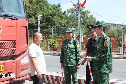 Lạng Sơn phối hợp kiểm soát chặt chẽ giao thương khu vực cửa khẩu