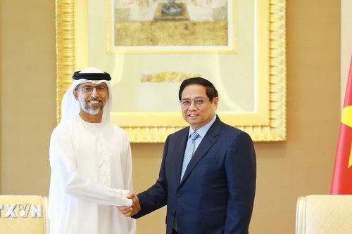 Thủ tướng Phạm Minh Chính tiếp lãnh đạo Tập đoàn đầu tư 300 tỷ USD của Abu Dhabi