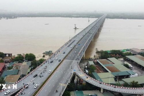 Hà Nội xây dựng đồng bộ hạ tầng kết nối vùng ven sông Hồng