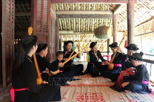 Lưu giữ làn điệu Then trên quê hương cách mạng