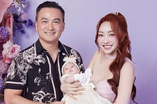 Chi Bảo cưới vợ đại gia kém 16 tuổi, con gái vừa đầy tháng nhận số tiền cực khủng