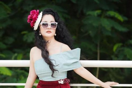 Đang có chồng vẫn làm đám cưới với người khác, nữ nghệ sĩ Việt giờ ra sao?