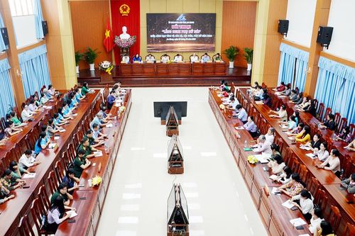 Đối thoại 'Lắng nghe phụ nữ nói' giữa lãnh đạo tỉnh với cán bộ, hội viên, phụ nữ