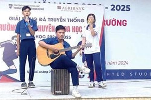 Khi học sinh không dùng điện thoại ở trường