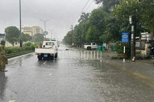 Hướng dẫn các tuyến đường tránh điểm ngập qua Quảng Bình