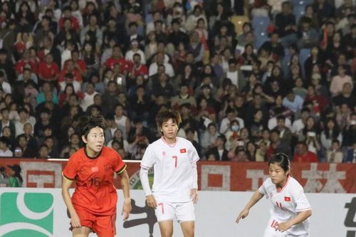 Giao hữu quốc tế Yongchuan Chongqing: Đội tuyển nữ Việt Nam thua Trung Quốc 0 - 2