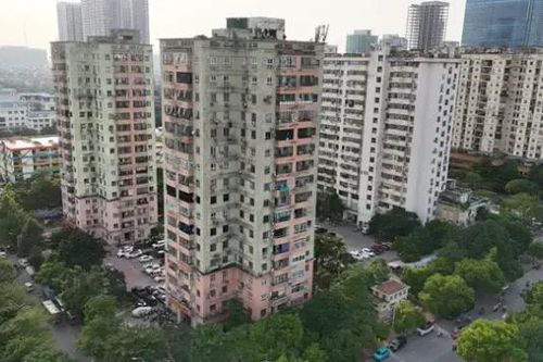 Chung cư khu 'đất vàng' quận Cầu Giấy xuống cấp nghiêm trọng