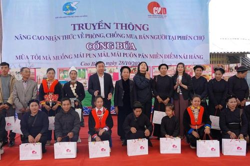 Truyền thông nâng cao nhận thức về phòng chống mua bán người cho người dân xã Thành Công (Nguyên Bình)