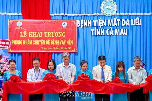 Khai trương phòng khám chuyên đề bệnh vảy nến tại Bệnh viện Mắt - Da liễu Cà Mau