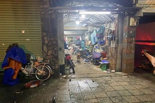 Cắt thùng phuy gây nổ tại kho thu mua ve chai, 1 người bị thương nặng