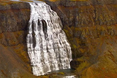Phong cảnh kỳ ảo của thác nước nhiều tầng tại Iceland