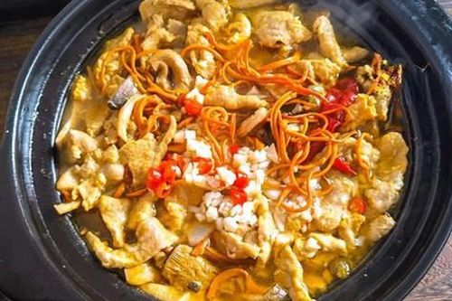 Trời lạnh mà làm một nồi thịt bò hầm nấm thế này mới là 'đỉnh cao ẩm thực' vừa ngon miệng lại ấm lòng cả nhà