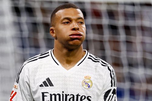 Chuyện gì đang xảy ra với Mbappe