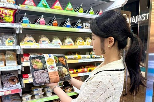Giá cả 'leo thang' tại các cửa hàng tiện lợi Hàn Quốc