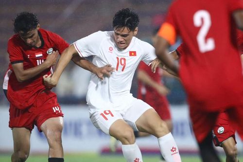 Bóng đá Việt Nam: Làm lại từ U17 được không?