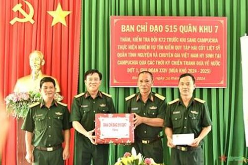 Quân khu 7 kiểm tra Đội K72 chuẩn bị sang Campuchia tìm kiếm hài cốt liệt sĩ