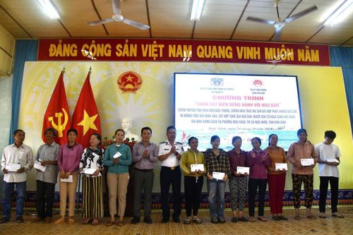 Cảnh sát biển triển khai nhiều hoạt động dân vận