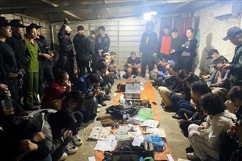 Phá 'sới bạc' với hệ thống căn cứ hơn 300m đường hầm bí mật