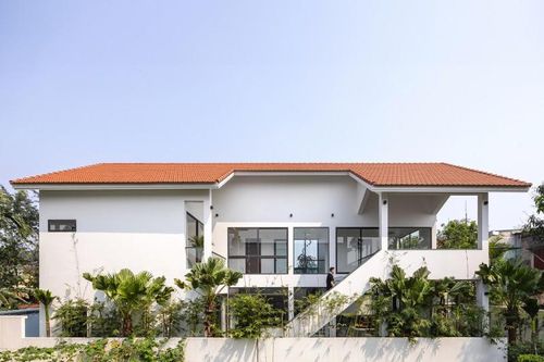 Ngôi nhà thiết kế cầu thang bay ngoài trời độc đáo ở Ninh Bình