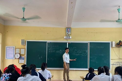 Thay đổi phương pháp học để làm tốt đề tham khảo Vật lí