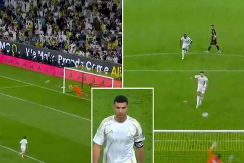 Ronaldo 'bắt kịp' thành tích không mong muốn của Messi