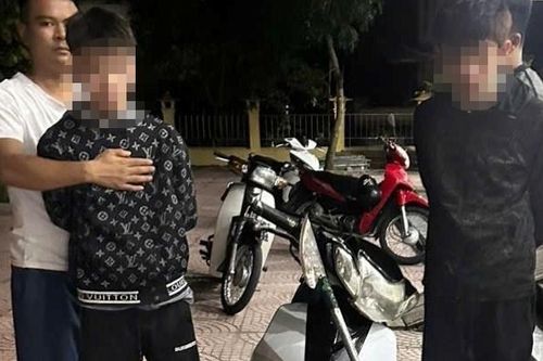 Bắt 2 đối tượng mang dao đi cướp tài sản của người đi đường ở Hải Phòng