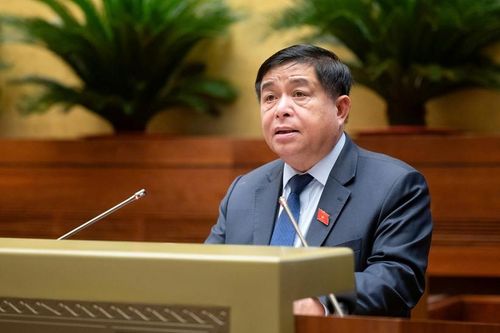Đẩy mạnh phân cấp, phân quyền trong lĩnh vực quy hoạch, đầu tư kinh doanh, đấu thầu