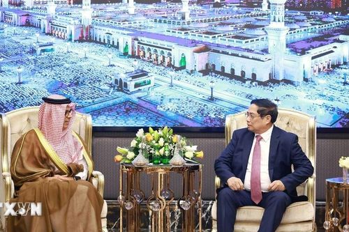 Thủ tướng Phạm Minh Chính tiếp một số lãnh đạo công ty của Saudi Arabia