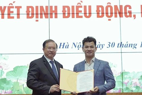 Bộ Văn hóa công bố quyết định bổ nhiệm, điều động nhiều cán bộ